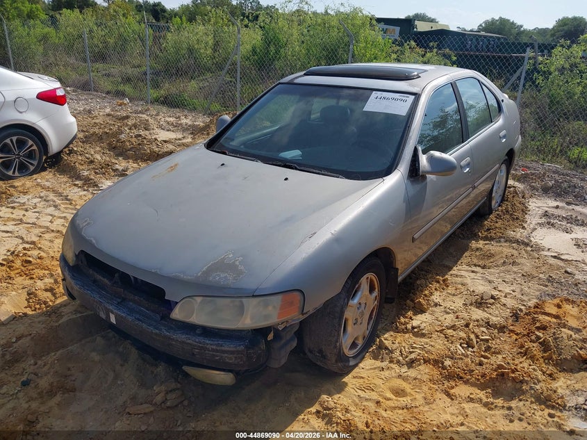 2000 Nissan Altima Gle/Gxe/Se