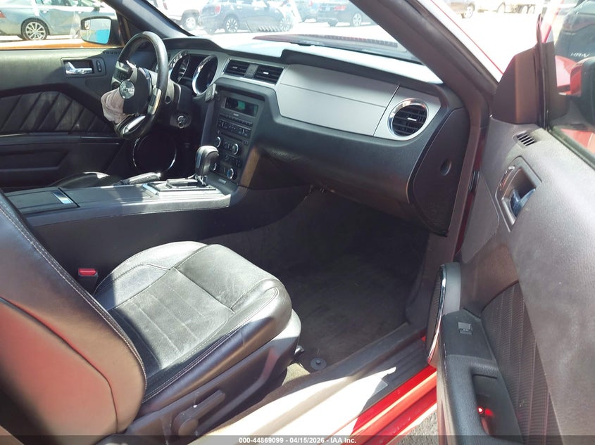 2014 Ford Mustang V6 Premium