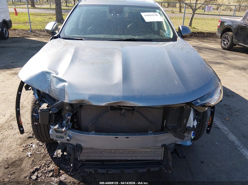 2022 Buick Envision Fwd Essence VIN: LRBFZNR48ND124020 Lot: 44869120