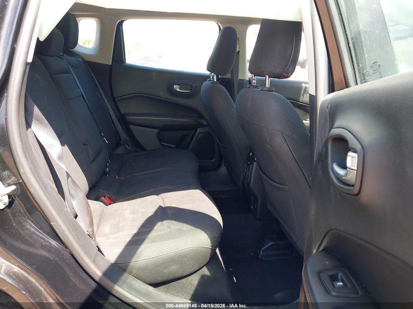 2018 Jeep Compass Sport Fwd VIN: 3C4NJCAB5JT468508 Lot: 44869148