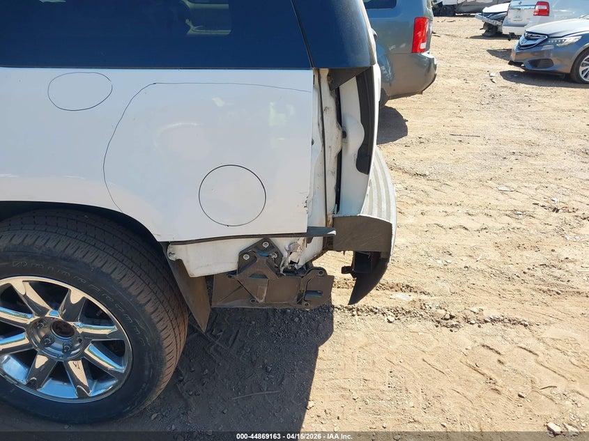 2010 GMC Yukon Denali VIN: 1GKUCEEF0AR130588 Lot: 44869163