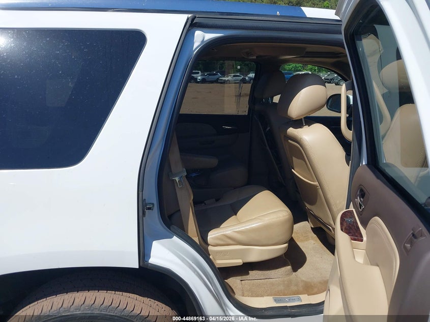 2010 GMC Yukon Denali VIN: 1GKUCEEF0AR130588 Lot: 44869163