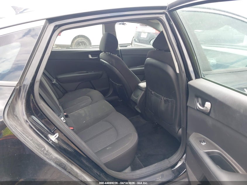 2018 Kia Optima Lx VIN: 5XXGT4L38JG268751 Lot: 44869226