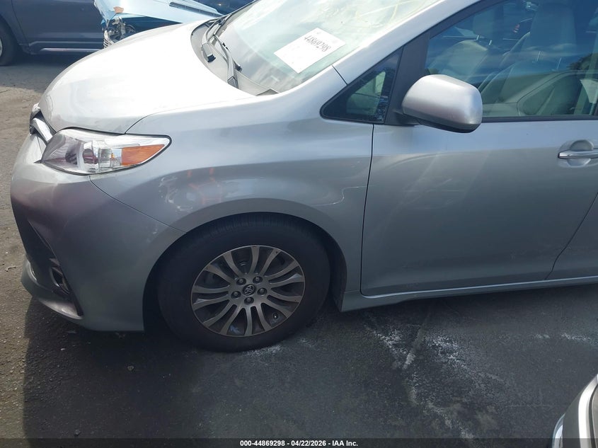 2019 Toyota Sienna Xle Premium 8 Passenger