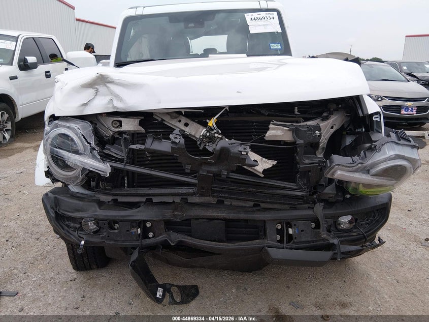 2025 Ford Bronco 2.7 Outer Banks white Lot 111044869334 Vin 1FMEE8BP8SLB15443