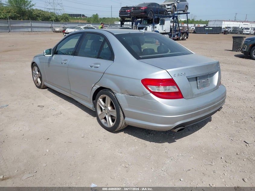 2011 Mercedes-Benz C 300 Luxury 4Matic/Sport 4Matic