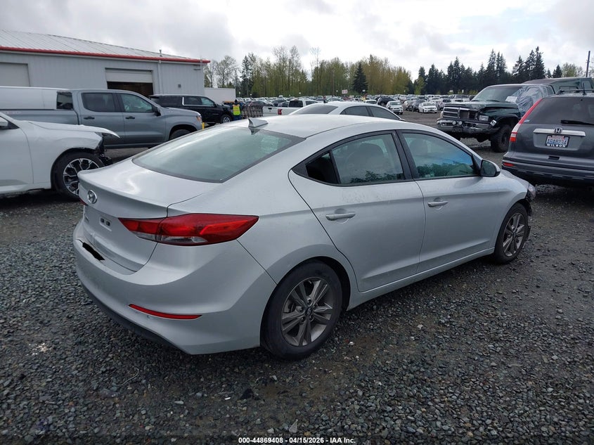 VIN 5NPD84LFXJH331142 2018 HYUNDAI ELANTRA SEL
