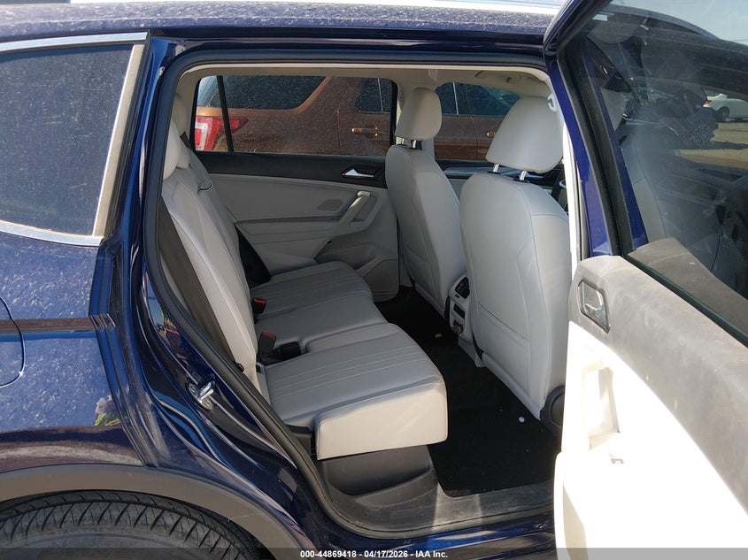 2024 VOLKSWAGEN TIGUAN auction photo 8