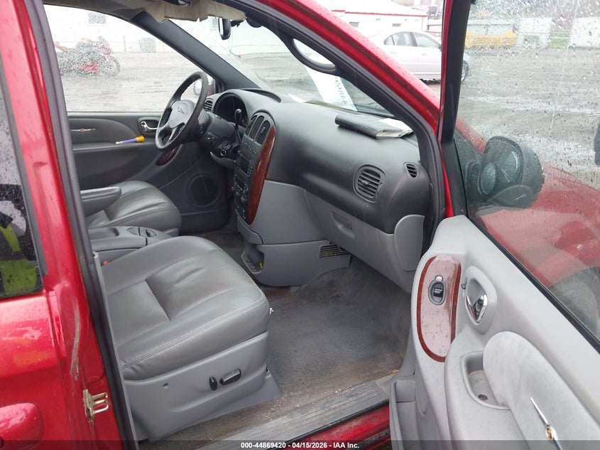 2004 Chrysler Town & Country Limited