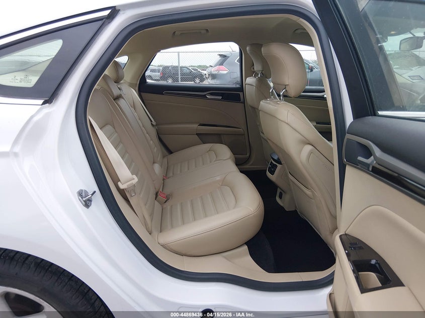 2014 Ford Fusion Se VIN: 3FA6P0HD2ER329132 Lot: 44869436