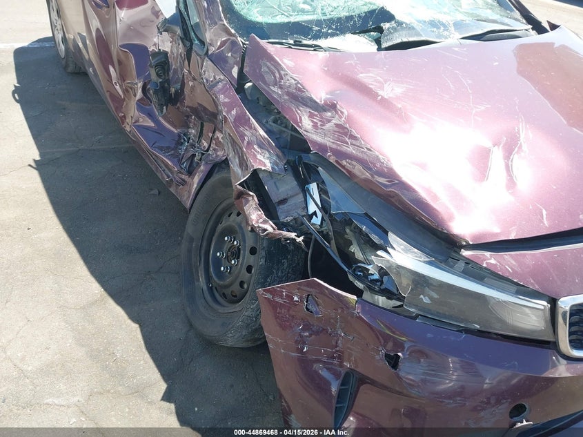 2018 Kia Forte Lx VIN: 3KPFK4A7XJE254962 Lot: 44869468