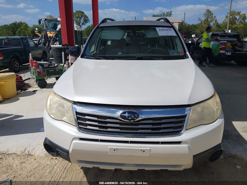 2010 Subaru Forester 2.5X VIN: JF2SH6BC1AH913558 Lot: 44869620