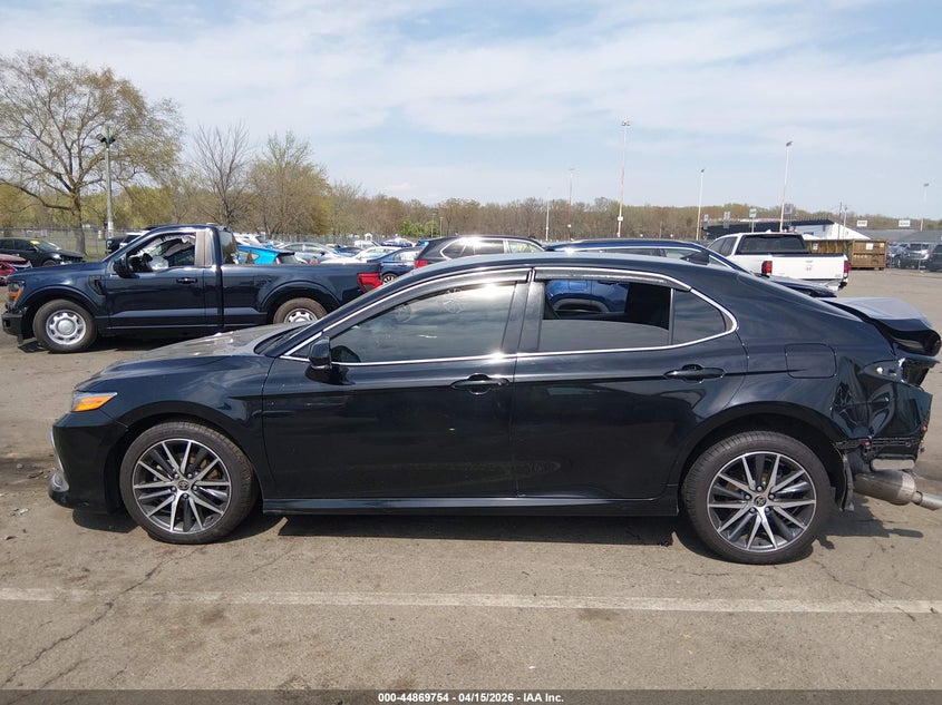 2022 Toyota Camry Xle Hybrid VIN: 4T1F31AK2NU573954 Lot: 44869754