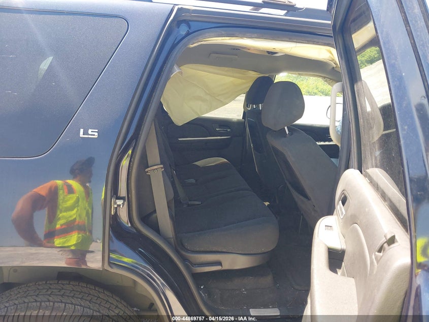 2008 Chevrolet Tahoe Ls VIN: 1GNFC13C68J212296 Lot: 44869757