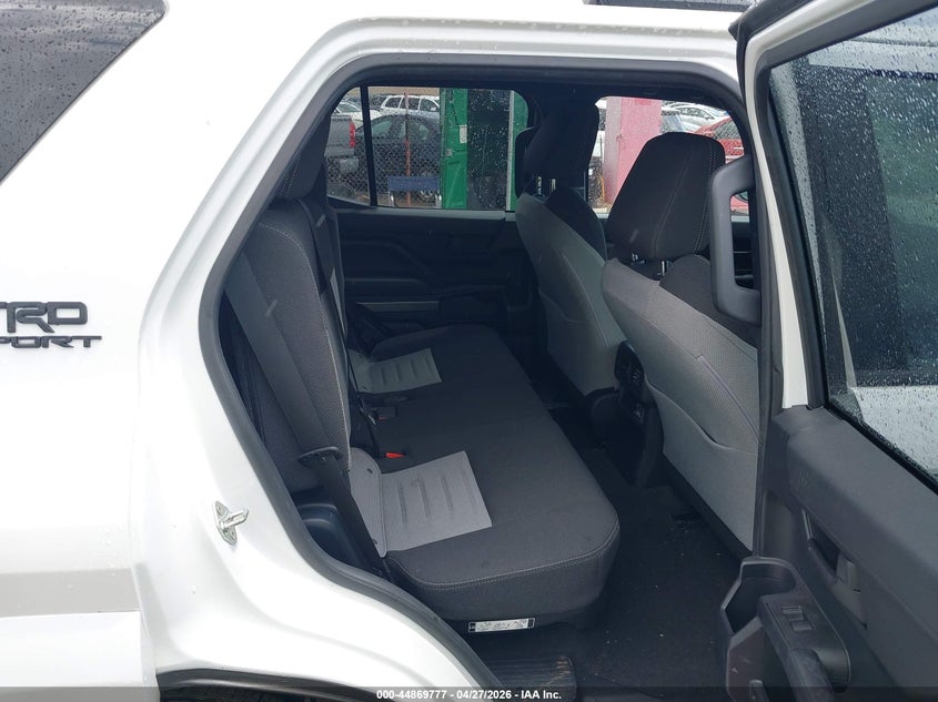2025 TOYOTA 4RUNNER auction photo 8