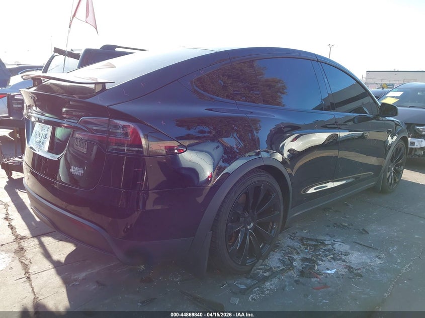 7SAXCBE67NF333967 2022 Tesla Model x Plaid Tri Motor All-Wheel Drive black
