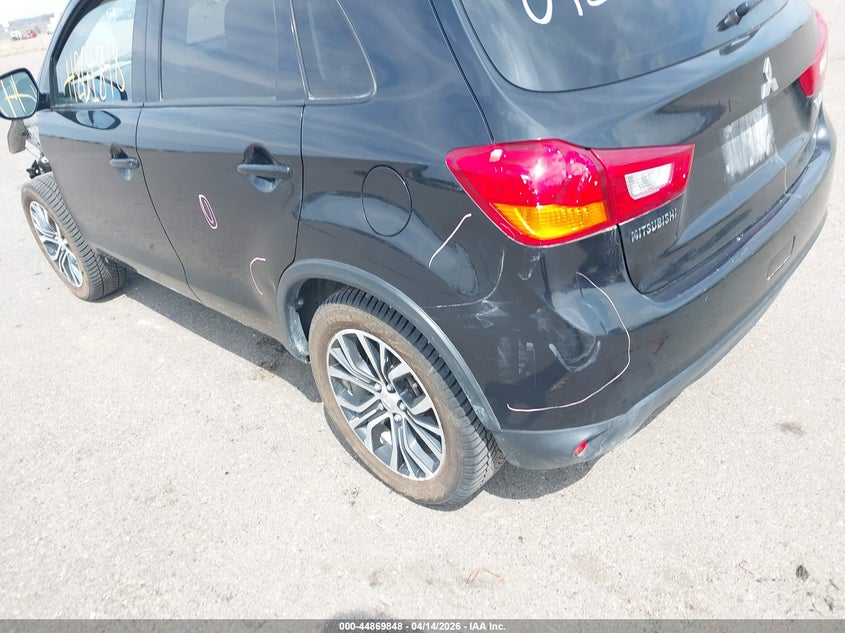 2017 Mitsubishi Outlander Sport 2.0 Es/2.0 Le VIN: JA4AP3AU4HZ004198 Lot: 44869848