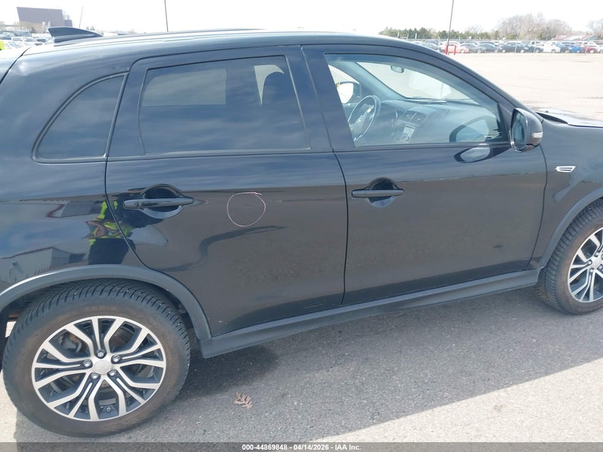 2017 Mitsubishi Outlander Sport 2.0 Es/2.0 Le VIN: JA4AP3AU4HZ004198 Lot: 44869848