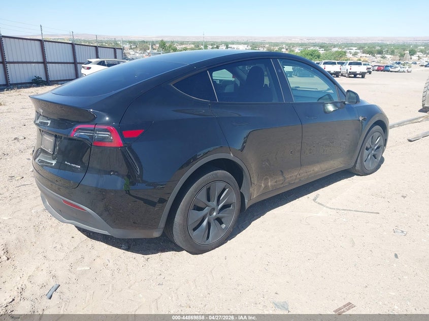 Vin: 7saygaee4rf183879, lot: 45367169, tesla model y long range dual motor all-wheel drive 20244