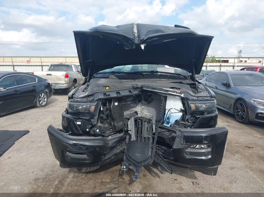 2026 Ram 1500 Laramie 4X4 5'7 Box VIN: 1C6SRFJTXTN269115 Lot: 44869909