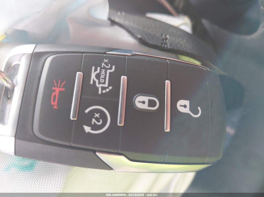 2026 Ram 1500 Laramie 4X4 5'7 Box VIN: 1C6SRFJTXTN269115 Lot: 44869909