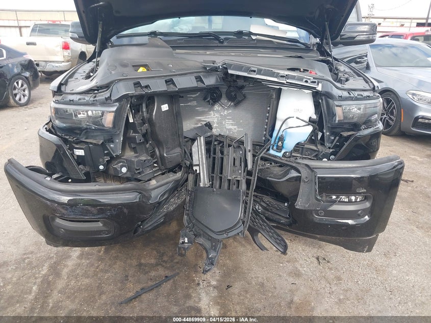 2026 Ram 1500 Laramie 4X4 5'7 Box VIN: 1C6SRFJTXTN269115 Lot: 44869909