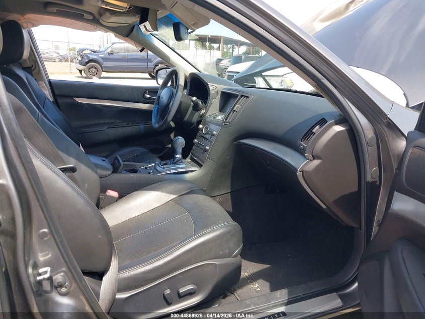 2013 Infiniti G37 Journey