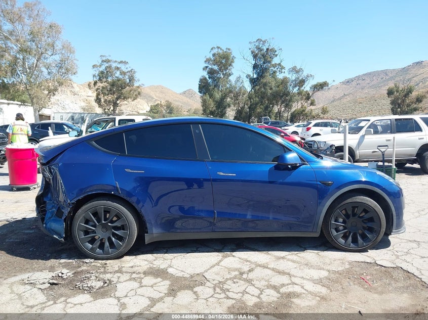 2021 Tesla Model y Long Range Dual Motor All-Wheel Drive blue Lot 111044869944 Vin 5YJYGDEEXMF089643