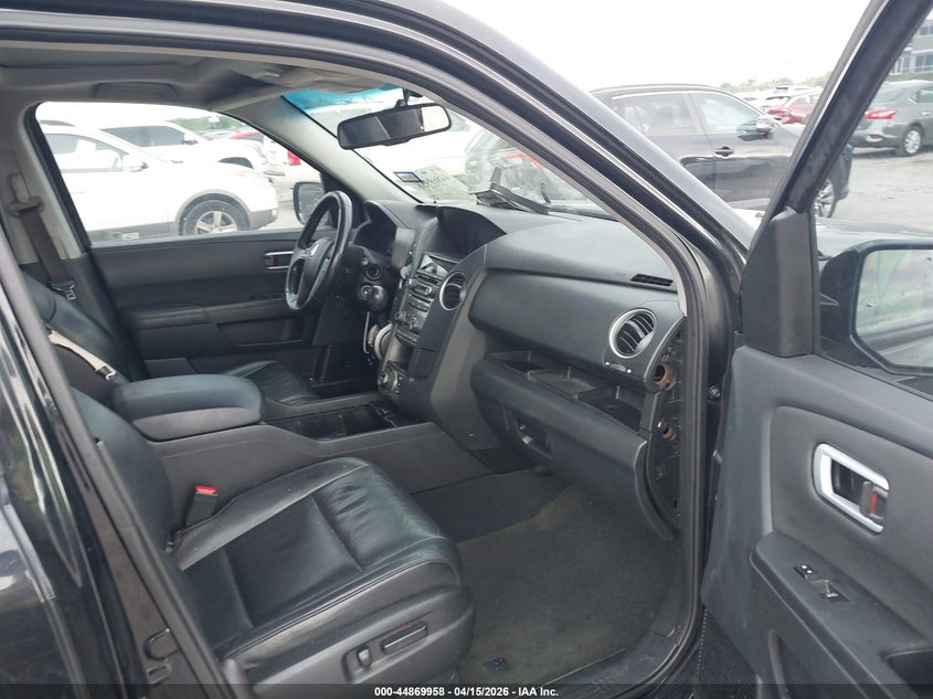 2015 Honda Pilot Touring VIN: 5FNYF4H92FB073862 Lot: 44869958