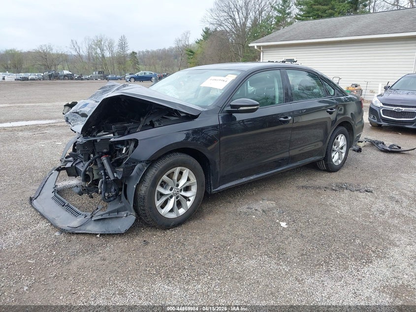 2018 Volkswagen Passat 2.0T R-Line/2.0T S