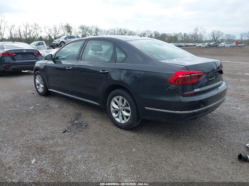 2018 Volkswagen Passat 2.0T R-Line/2.0T S