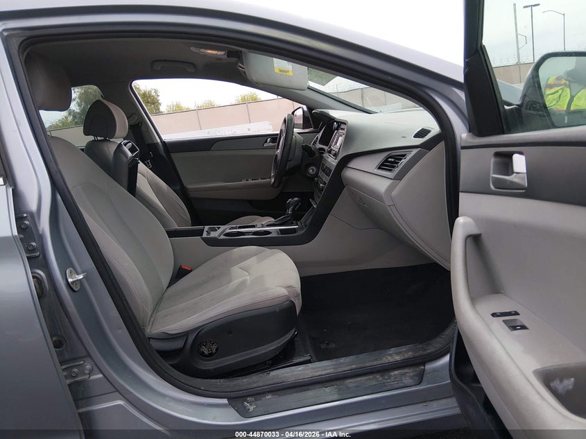 2015 HYUNDAI SONATA auction photo 5