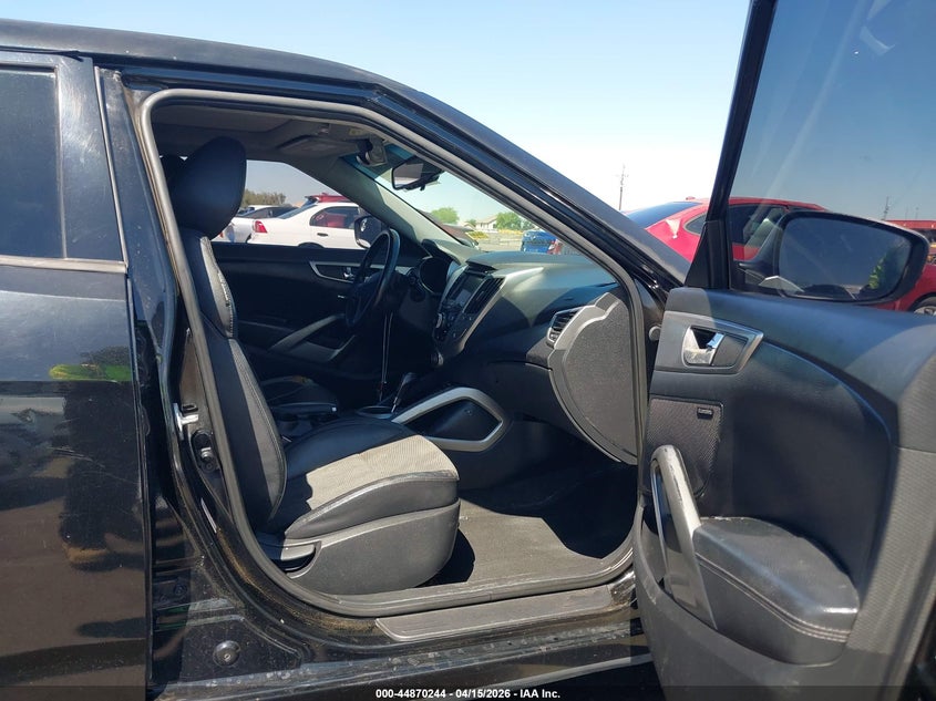 2013 Hyundai Veloster Base W/Black