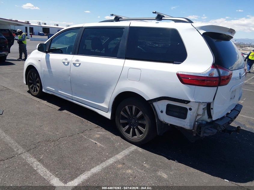 2019 Toyota Sienna Le 7 Passenger