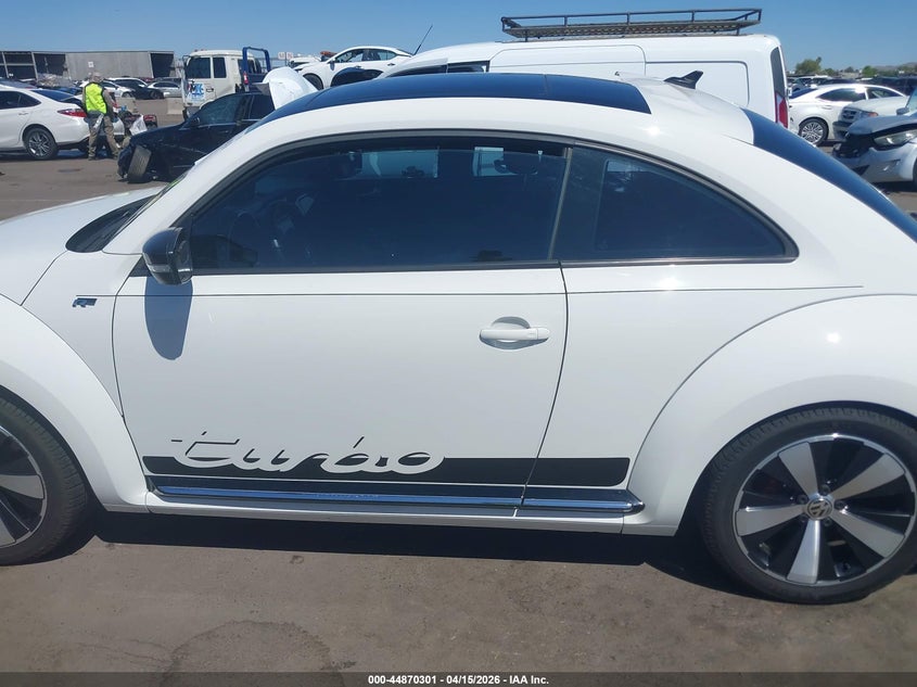 2014 Volkswagen Beetle 2.0T R-Line VIN: 3VWVT7AT4EM612489 Lot: 44870301