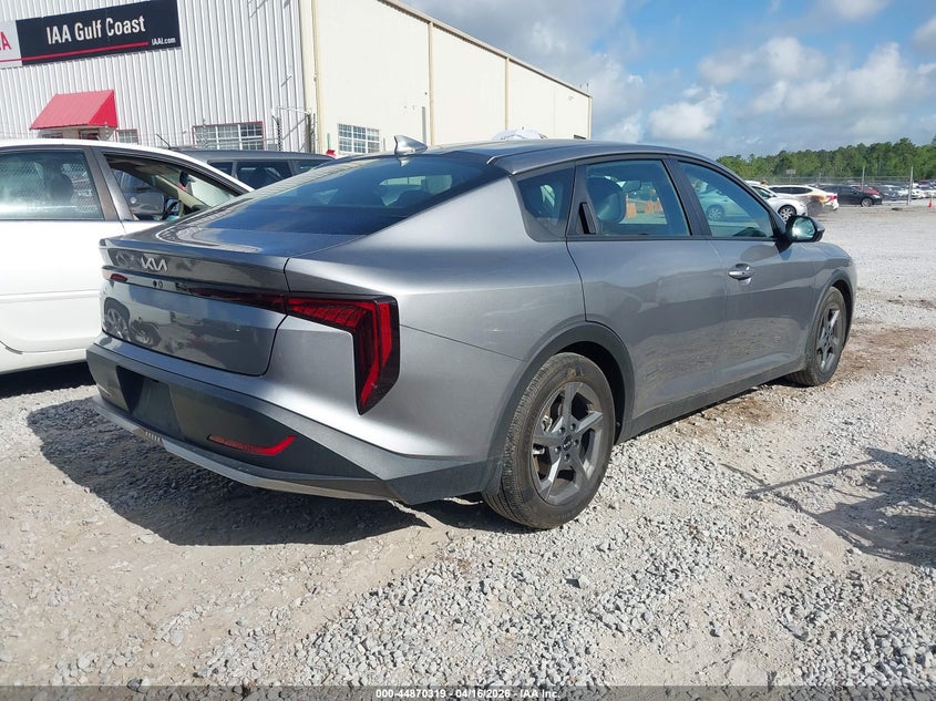 2025 Kia K4 2.0 Lxs grey Lot 111044870319 Vin 3KPFT4DE4SE034662