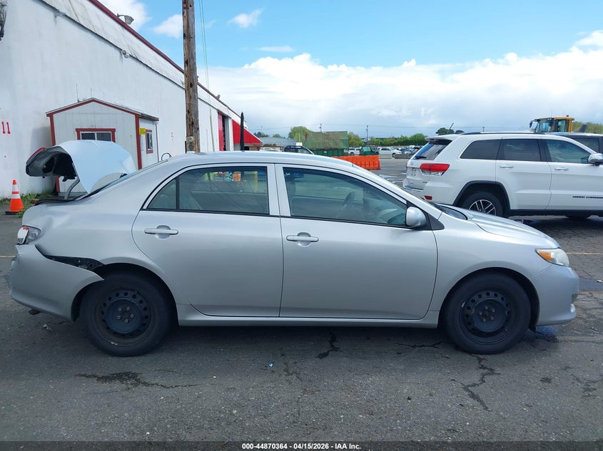 2010 Toyota Corolla Le VIN: 1NXBU4EE2AZ380067 Lot: 44870364