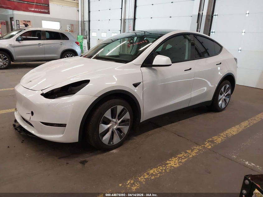 2023 Tesla Model y white Lot 111044870393 Vin 7SAYGDEE5PF788671