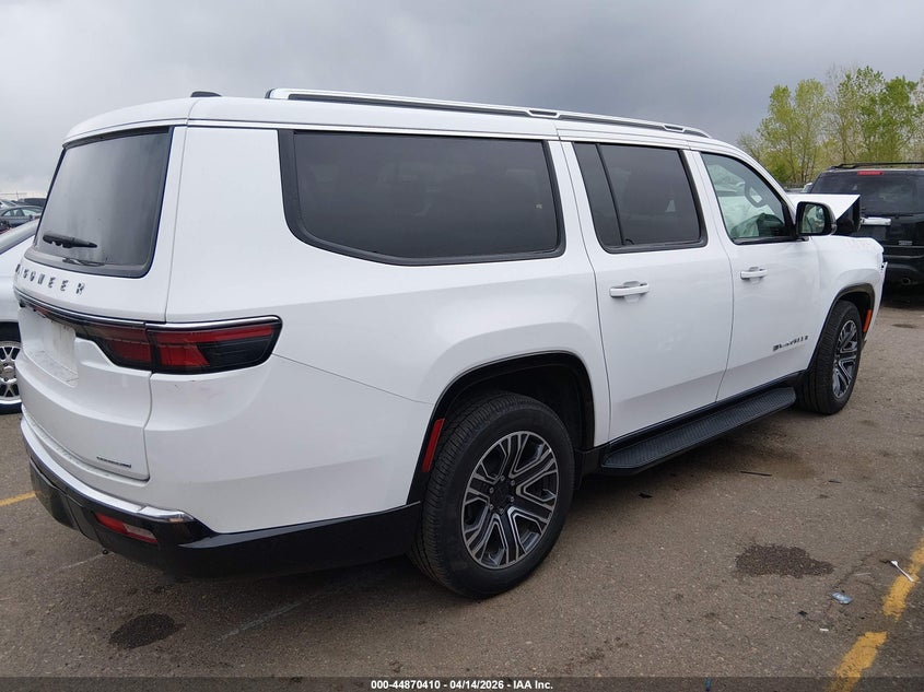 2024 Jeep Wagoneer L Series Ii 4X4 VIN: 1C4SJSBP2RS102011 Lot: 44870410