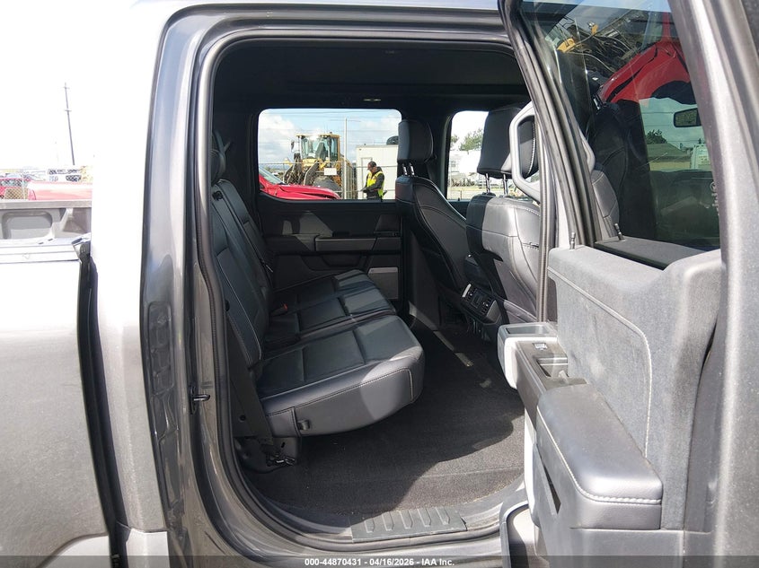 2025 Ford F-150 3.5 Lariat grey Lot 111044870431 Vin 1FTFW5LD4SFA30848