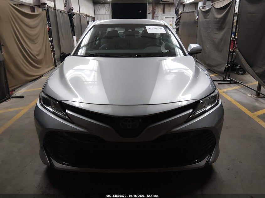 2020 Toyota Camry Le VIN: 4T1C11AKXLU981463 Lot: 44870470
