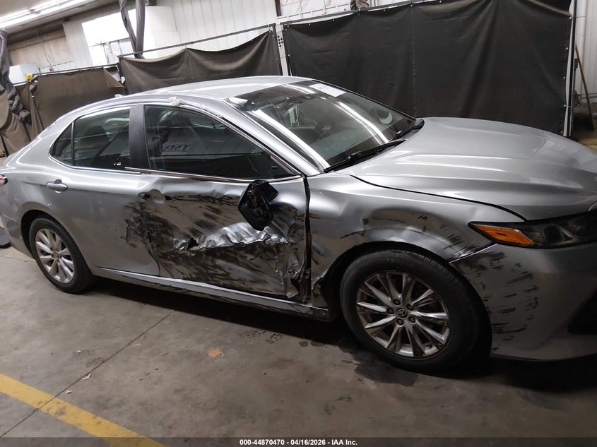 2020 Toyota Camry Le VIN: 4T1C11AKXLU981463 Lot: 44870470