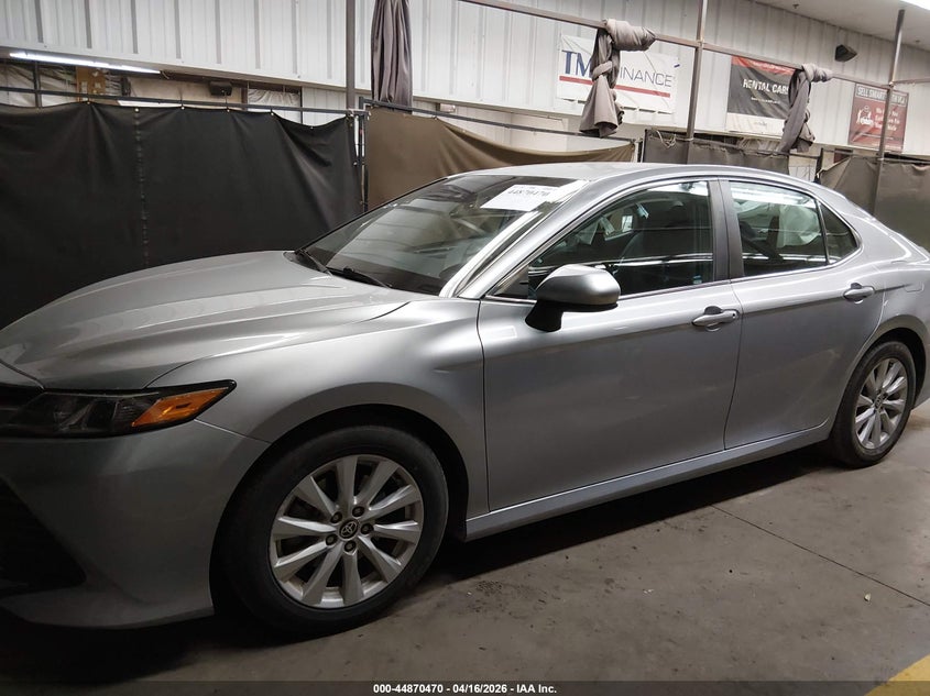 2020 Toyota Camry Le VIN: 4T1C11AKXLU981463 Lot: 44870470
