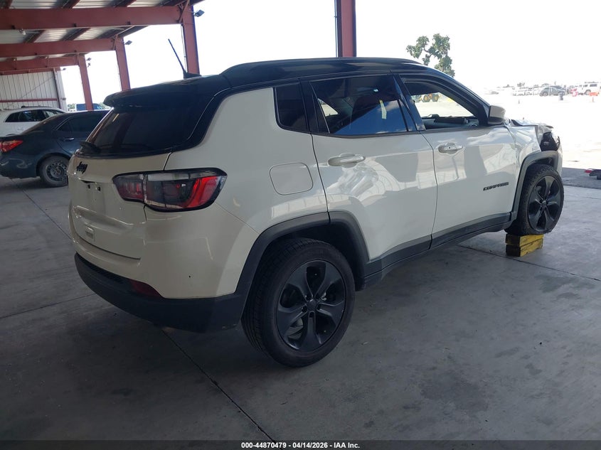 3C4NJCBB4LT257589 2020 Jeep Compass 2.4 Altitude Fwd white