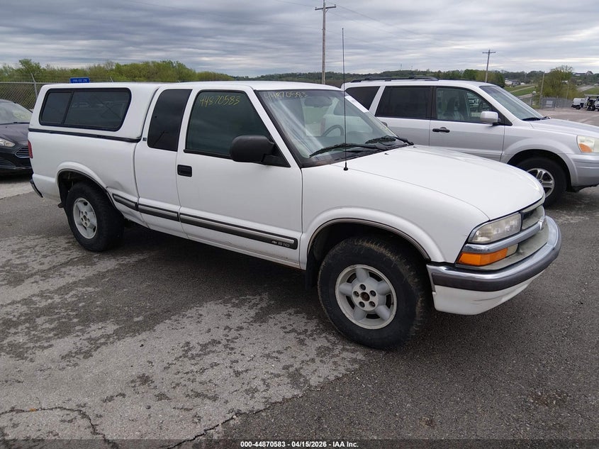2000 Chevrolet S-10 Ls