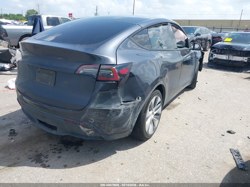 2024 Tesla Model y Long Range Dual Motor All-Wheel Drive grey Lot 111044870606 Vin 7SAYGAEEXRF075122