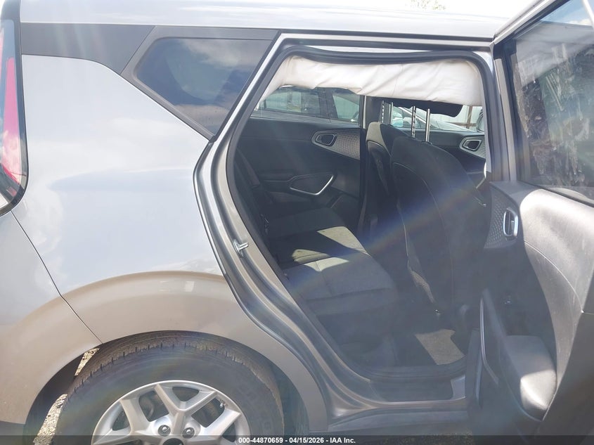 2023 Kia Soul Lx VIN: KNDJ23AU5P7884391 Lot: 44870659