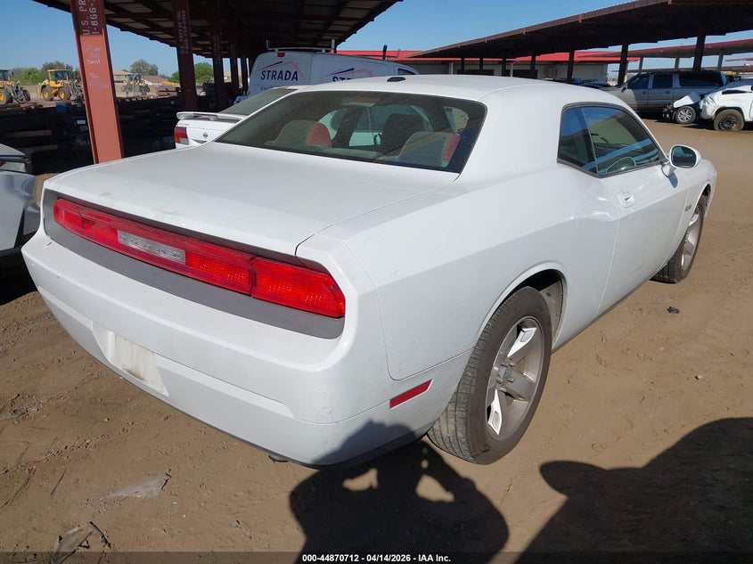 2010 Dodge Challenger Se