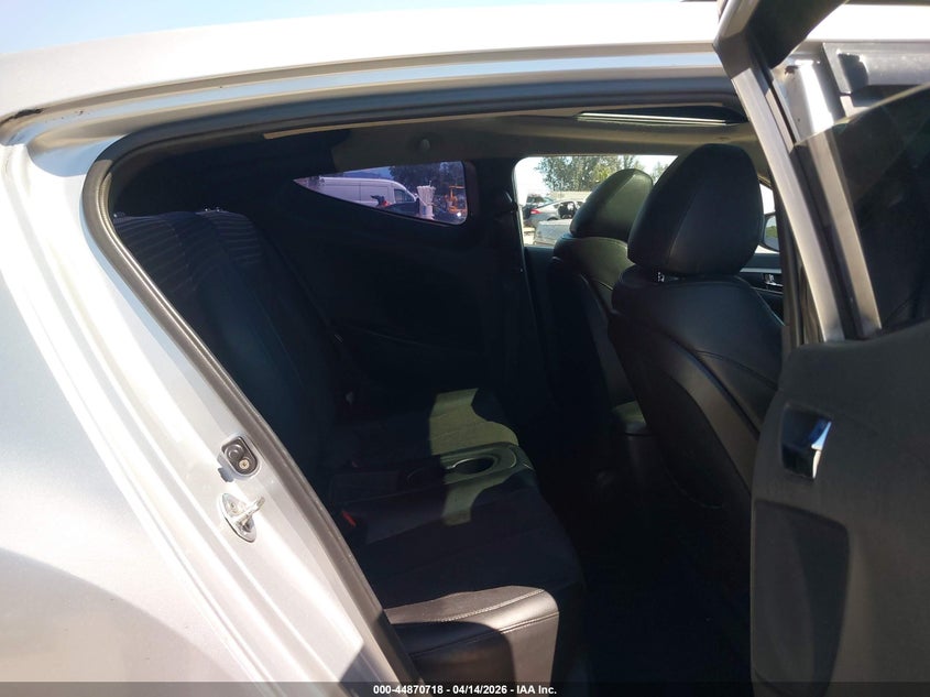 2012 Hyundai Veloster Base W/Black VIN: KMHTC6AD0CU048275 Lot: 44870718