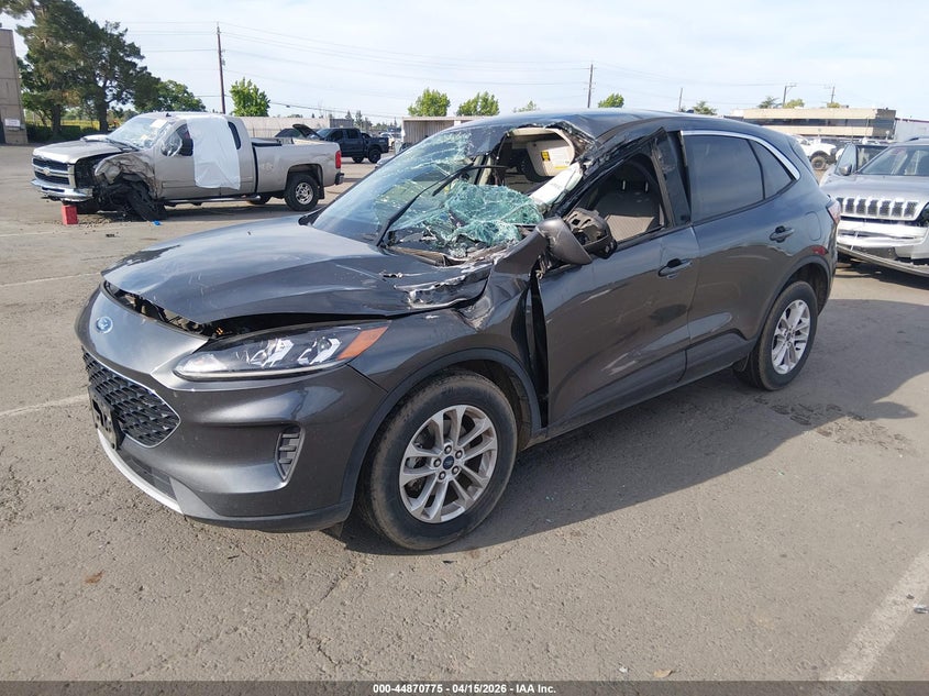 2020 Ford Escape Se